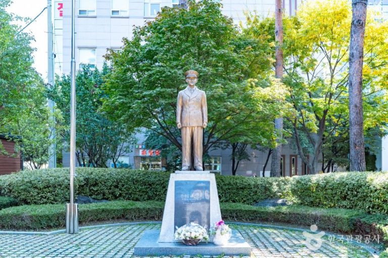 [서울] 윌리엄해밀턴쇼 동상