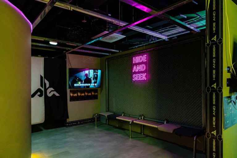 [서울] 하이드앤시크 쌈지길점