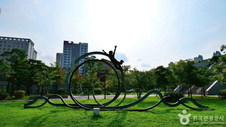 [서울] 오류동역 광장