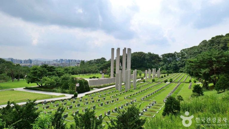 [서울] 국립4·19민주묘지