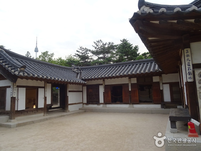 [서울] 삼청동오위장김춘영가옥