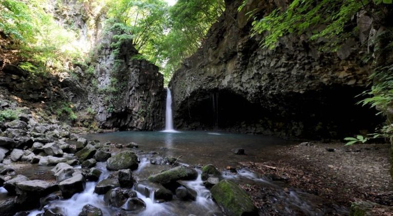 [경기] 비둘기낭 폭포 (한탄강 유네스코 세계지질공원)