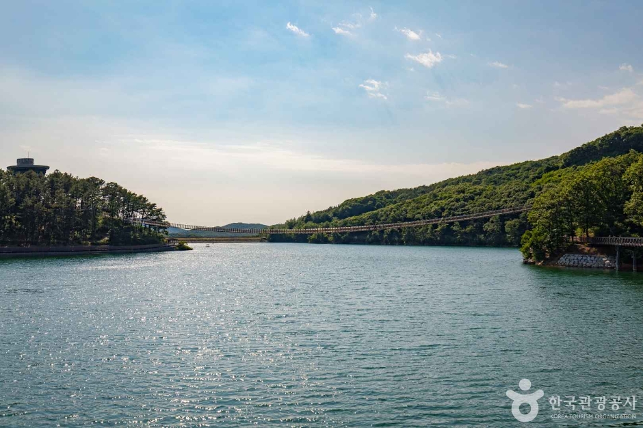 마장호수 출렁다리