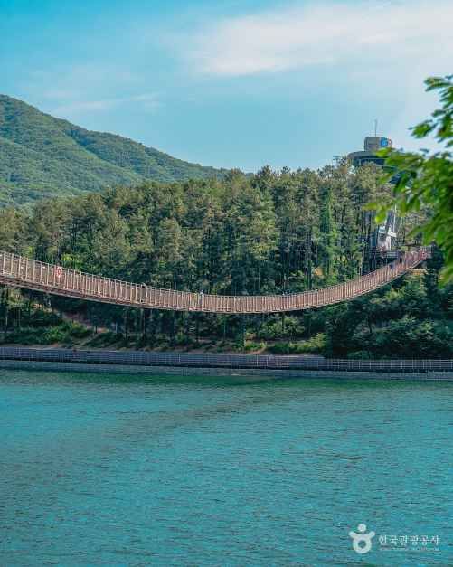 마장호수 출렁다리