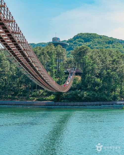 마장호수 출렁다리