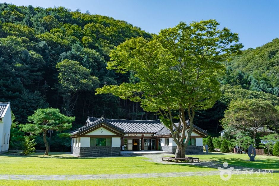 용인_은이성지(청년 김대건길) (8)