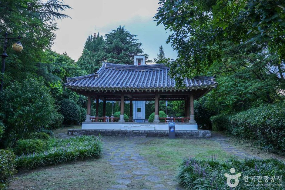 광주 경찰충혼탑 (1)