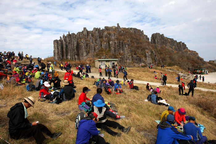 무등산 정상3봉 (무등산 국가지질공원)