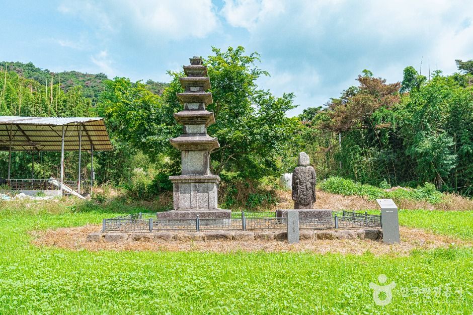 광주_신룡동오층석탑 (2)