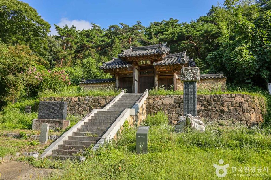 필문 이선제부조묘 (3)