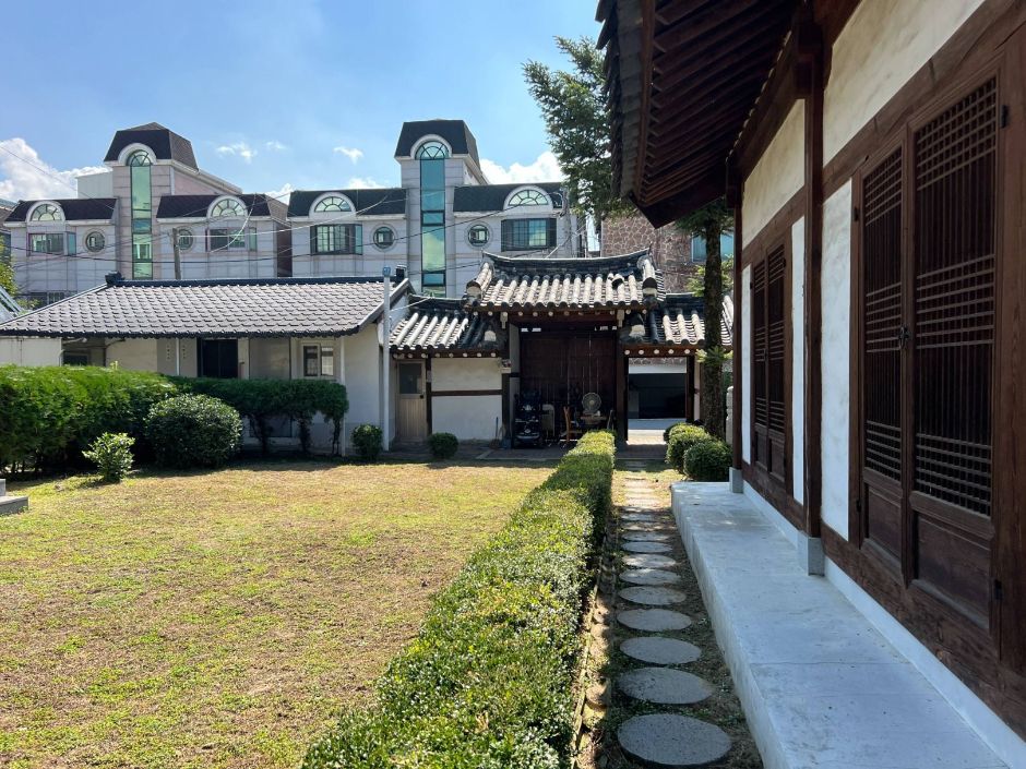 봉산서원_진입로