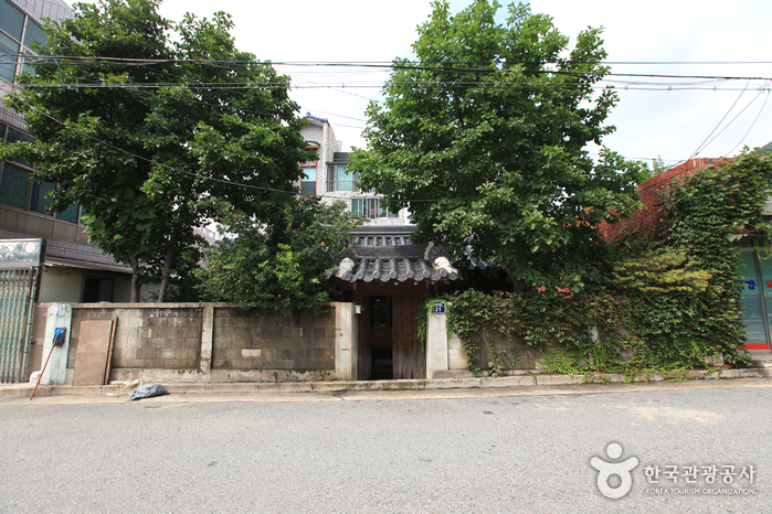 첨모재·사효당