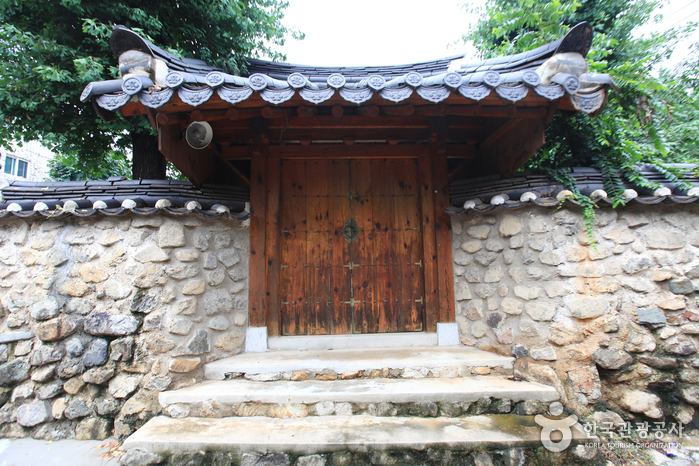 첨모재·사효당