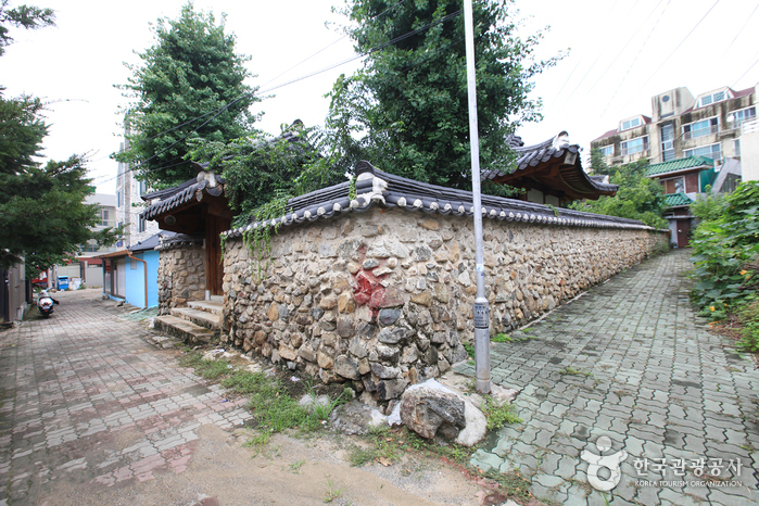 첨모재·사효당