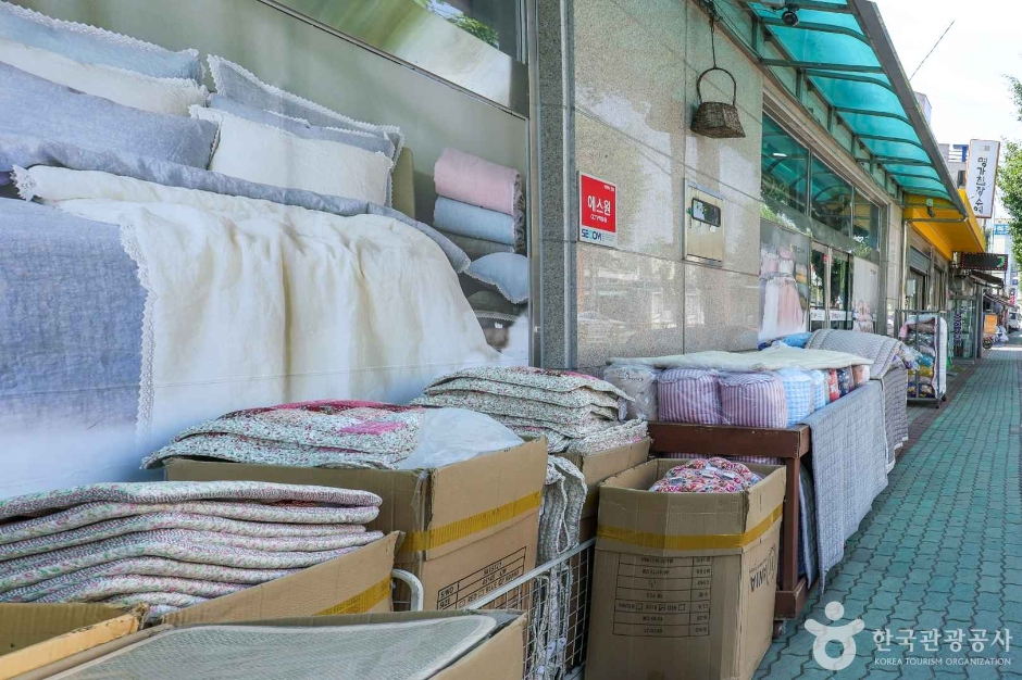 큰장길 침구류 명물거리 (2)