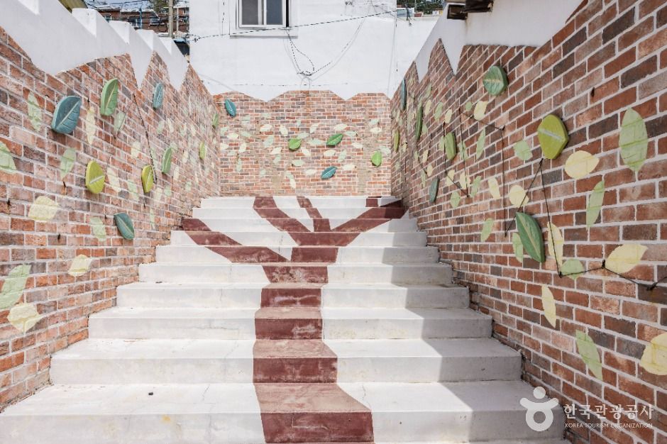 닥밭골 벽화마을