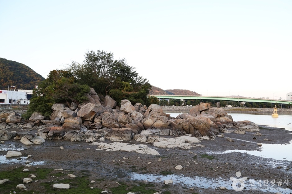 망산도 유주암 유주비각 (4)