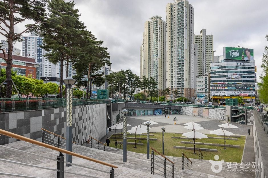 부산_송상현광장 (8)