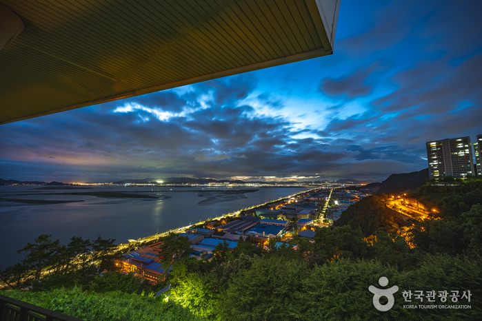 별바다부산 야간관광 시리즈4 그냥 보면 백 점, 내려다보면 만 점인 부산 야경_아미산 전망대 3-6