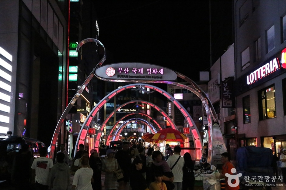 A03448_부산_중구_용두산 자갈치 관광특구 (6)