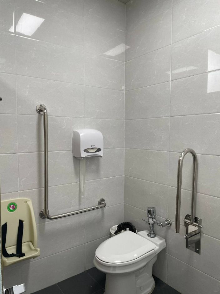 책마루전망대_장애인 화장실