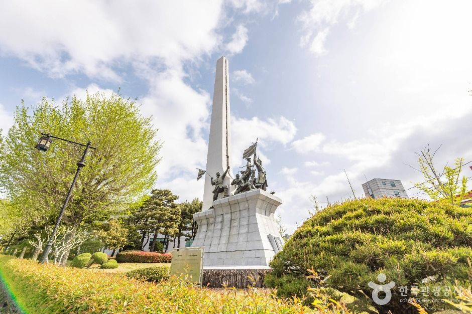부산_충렬탑(부산 충렬사) (1)