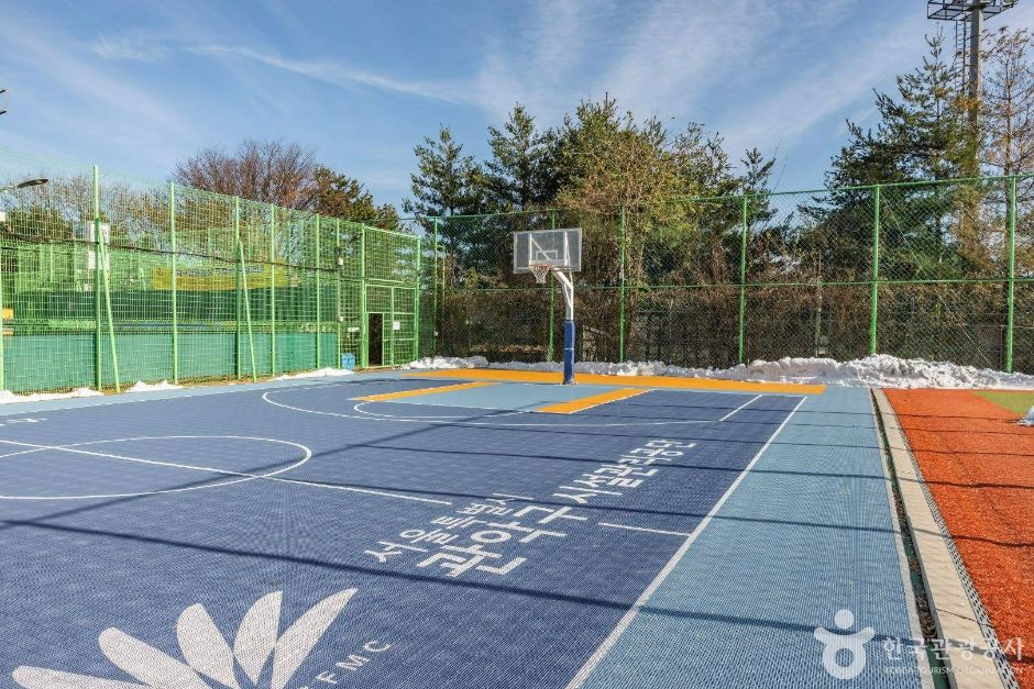 서울_관악구_관악구민운동장_8