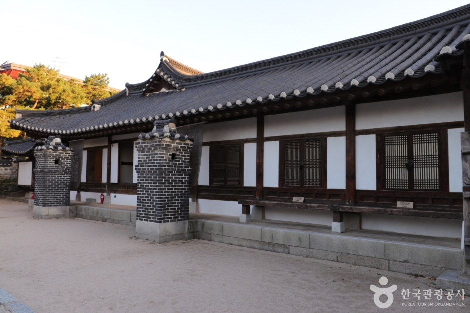 관훈동 민씨 가옥 (구 부마도위박영효가옥)