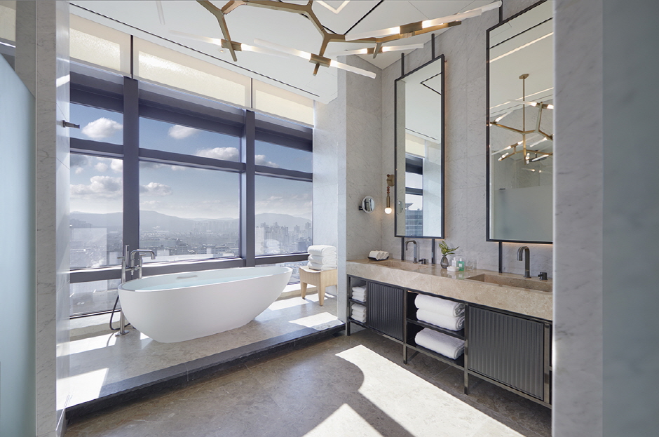 그랜드 인터컨티넨탈 서울 파르나스_클럽앰배서더스위트(3)