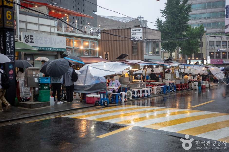 낙원동 포장마차거리