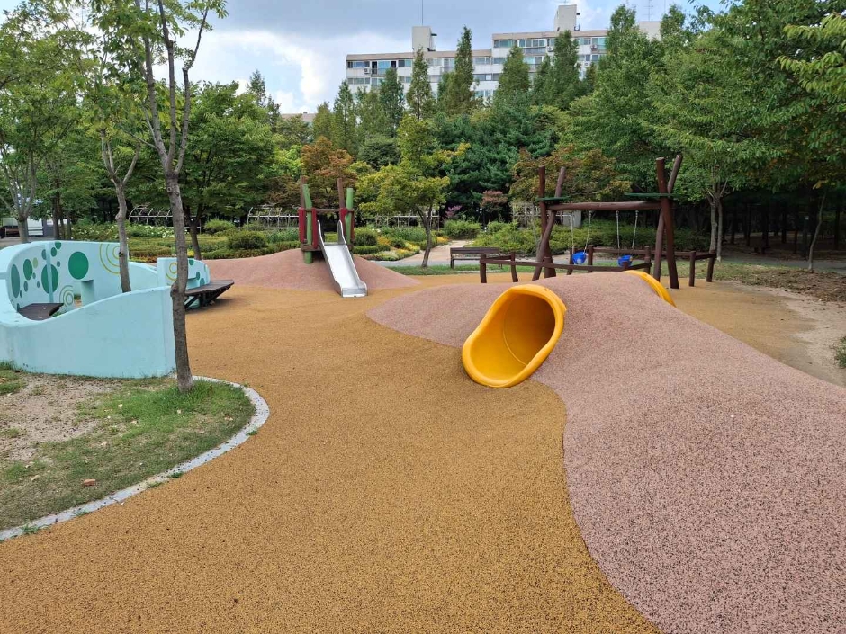 서울_대현산배수지공원 대현산배수지공원 모노레일 (4)