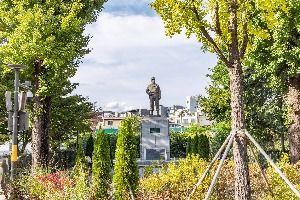 존비코올터장군상