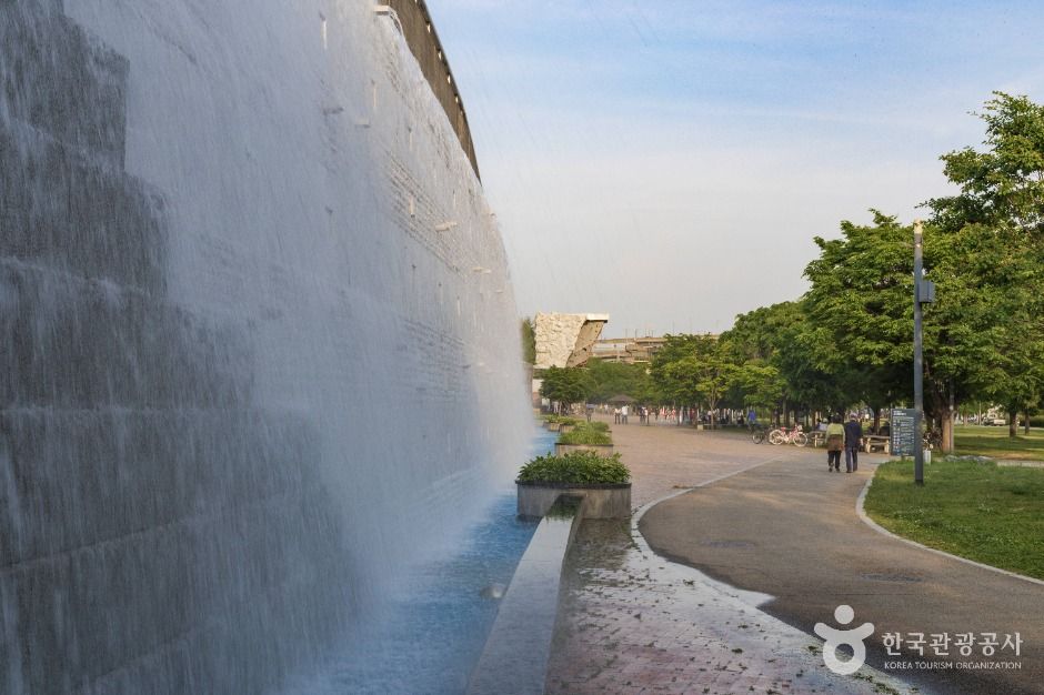 서울_뚝섬 한강공원 벽천마당 (4)