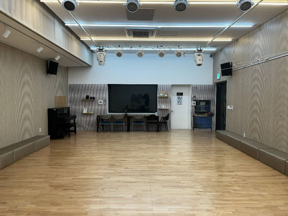 마을극장 흰고무신 (3)