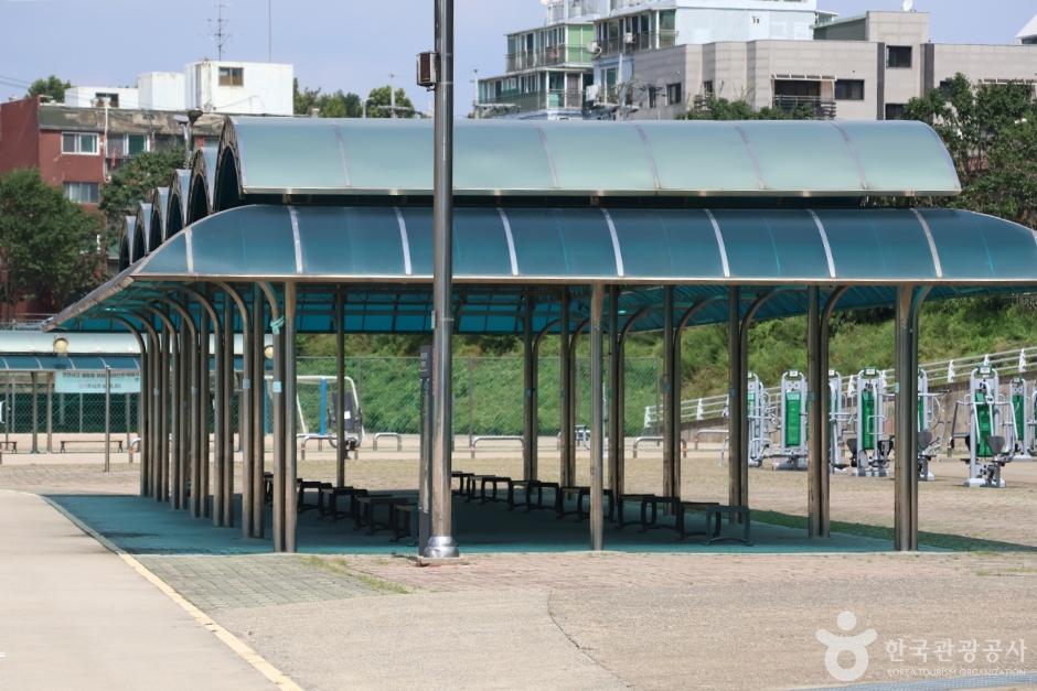 망원유수지체육공원 (2)