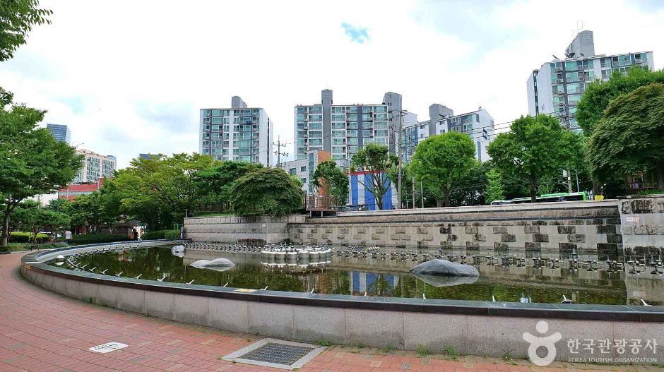 서울_맥아더 사령관 한강방어선 시찰지 (6)