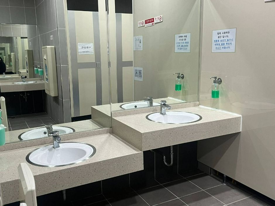 서울퓨처랩_화장실 유아용 세면대