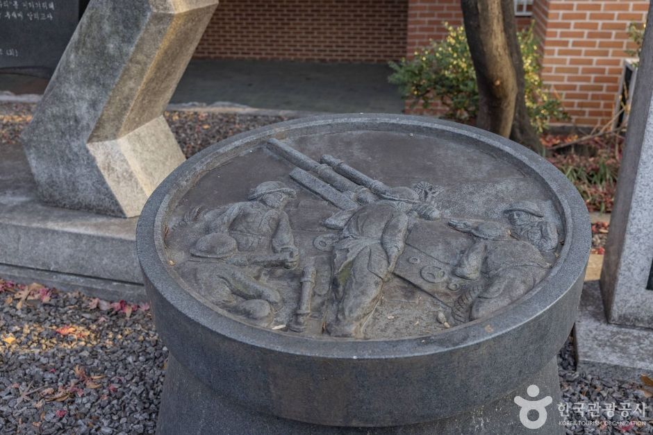 서울용산_서울학도병참전기념비 (4)