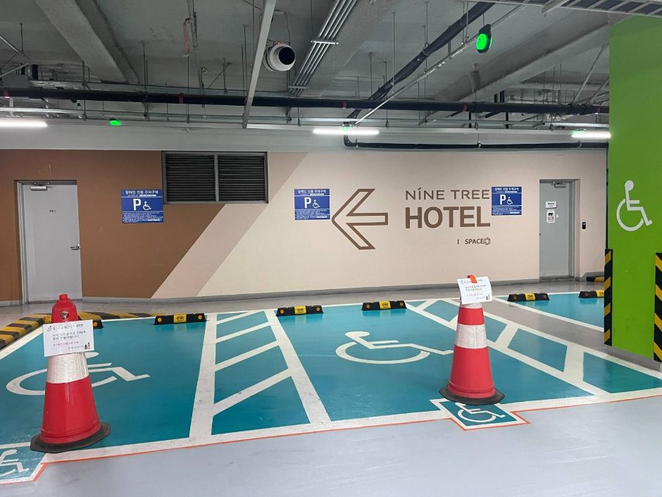 안녕인사동_B2 장애인 주차장 3대