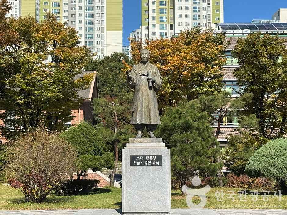 우남 이승만박사 동상 (2)_e