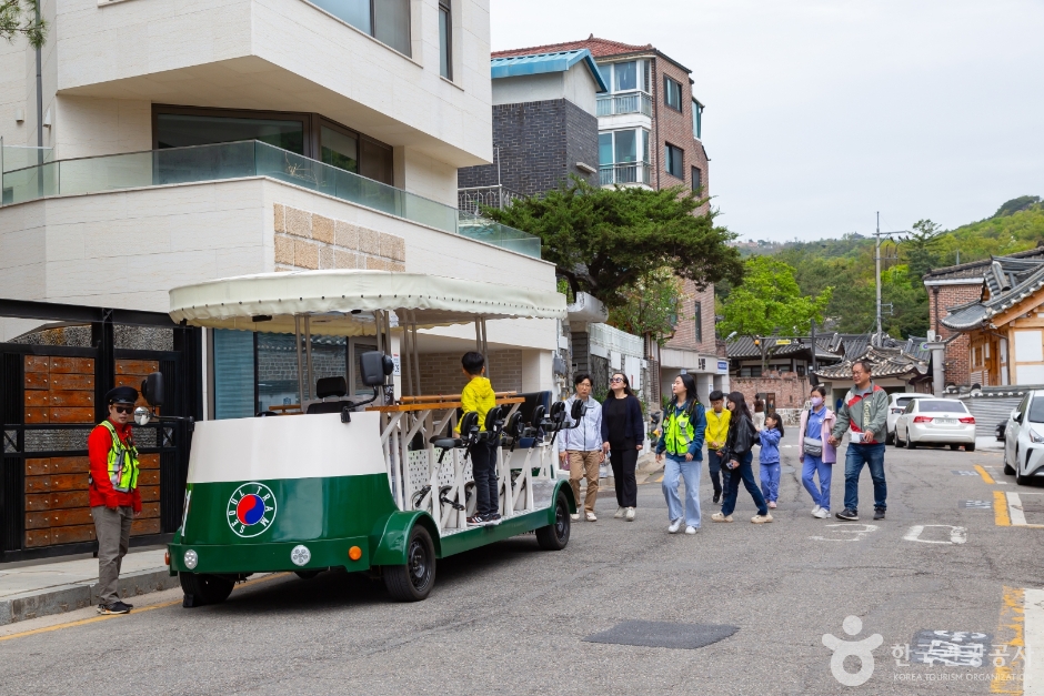 청와대 권역 관광코스 10선_광화문2_K-컬처코스_위라이드 서울전차 01