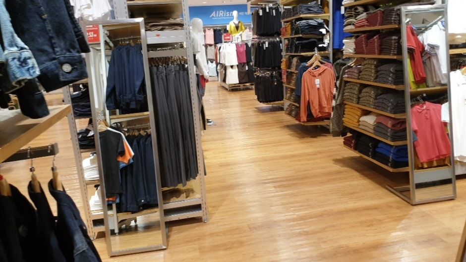 유니클로 용산아이파크_3