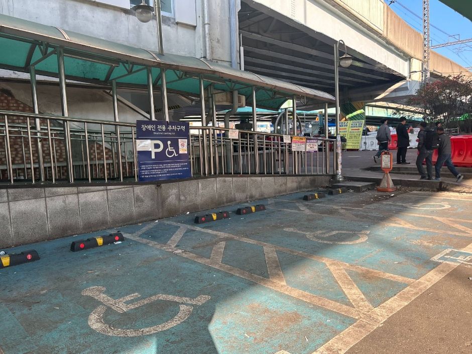 깔깔거리_근처공영주차장