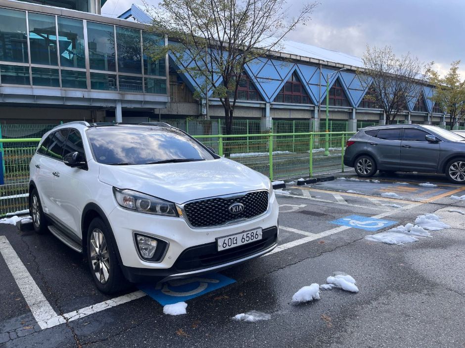 응봉체육공원_응봉공영주차장(장애인주차장)