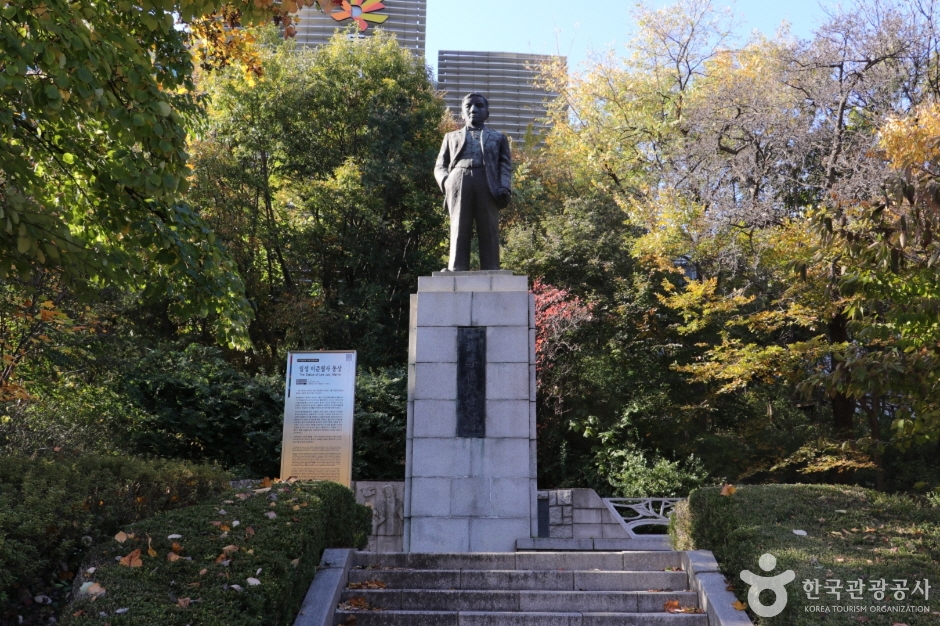 일성이준열사동상 (1)