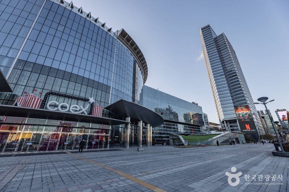 서울강남_코엑스동측광장 (8)