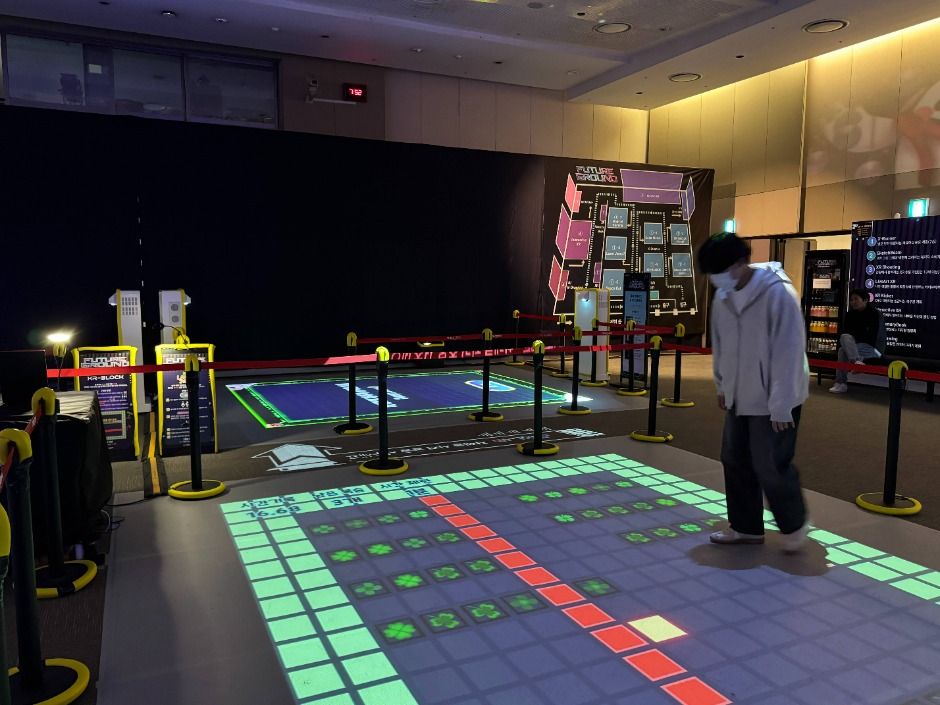 퓨처그라운드 (6)