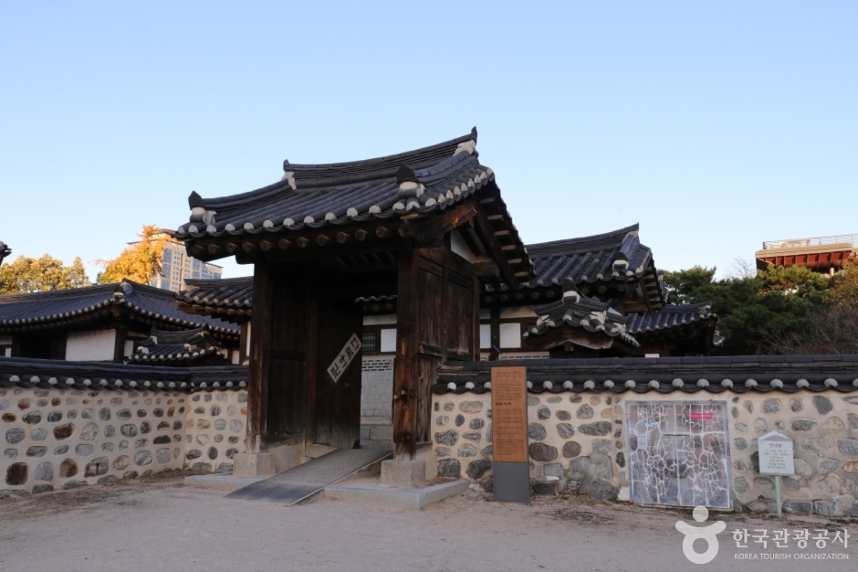 해풍부원군윤택영재실 (1)