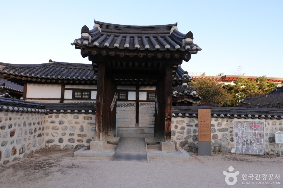 해풍부원군윤택영재실 (2)