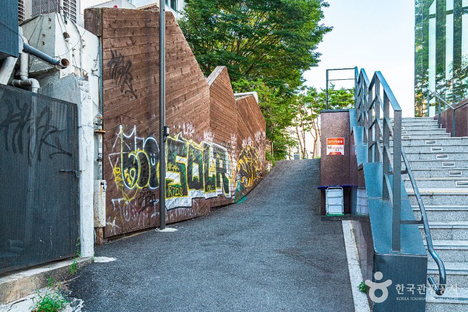 홍대 벽화거리